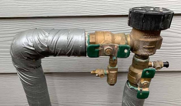backflow-preventer-device-irrigation-system
